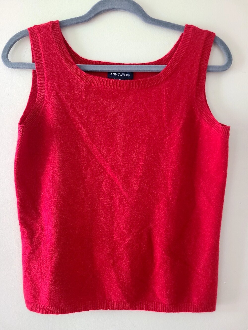 Ann Taylor 100% Cashmere Red Sleeveless Sweater Tank Size M